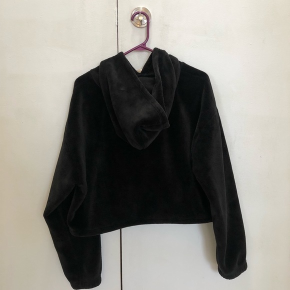 Black cropped fleece sweater - Picture 2 of 2